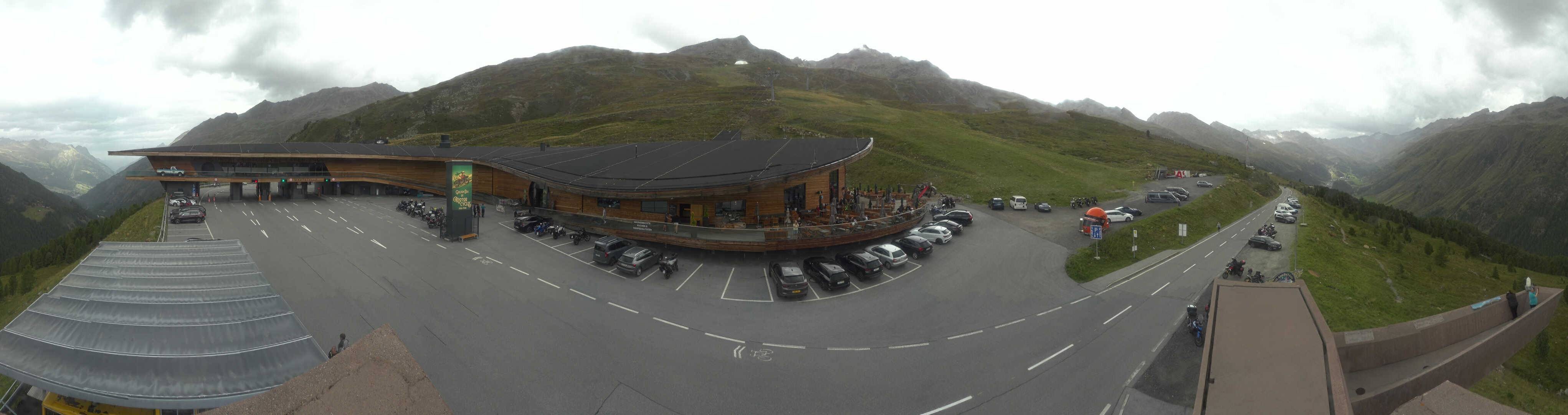 Archiv Foto Webcam Timmelsjoch: Mautstation Top Mountain Crosspoint