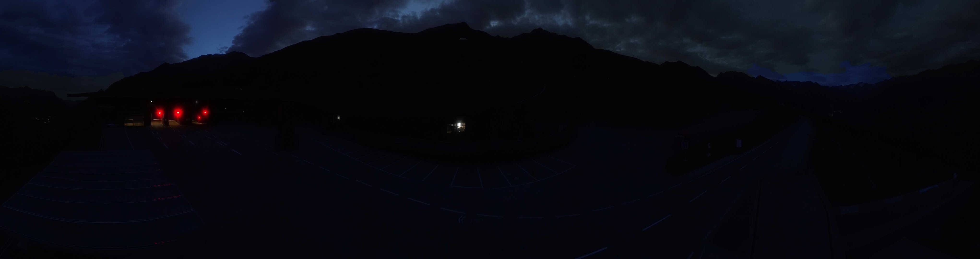 Archiv Foto Webcam Timmelsjoch: Mautstation Top Mountain Crosspoint
