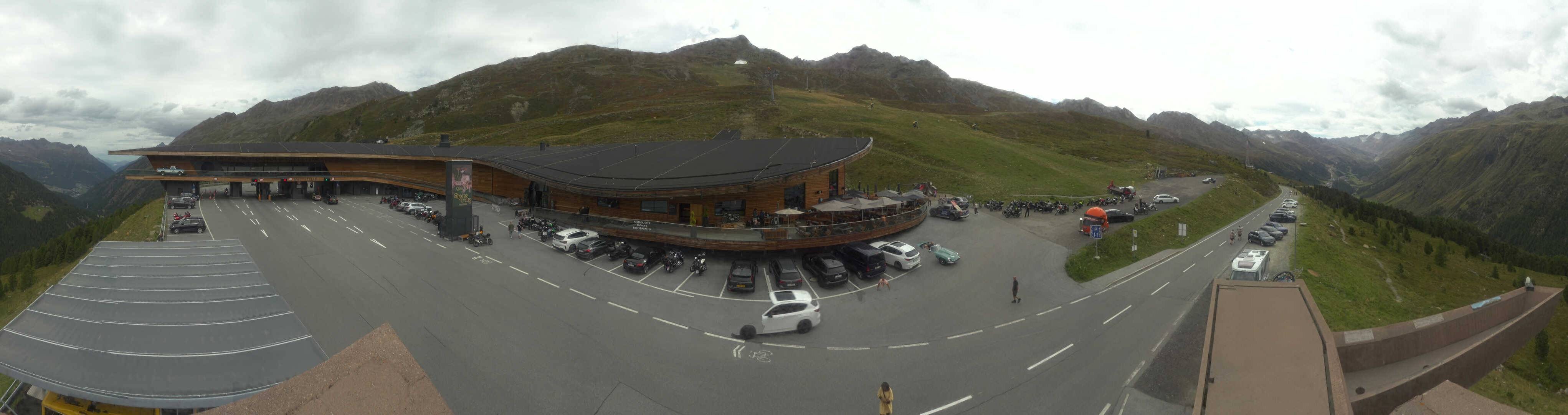 Archiv Foto Webcam Timmelsjoch: Mautstation Top Mountain Crosspoint