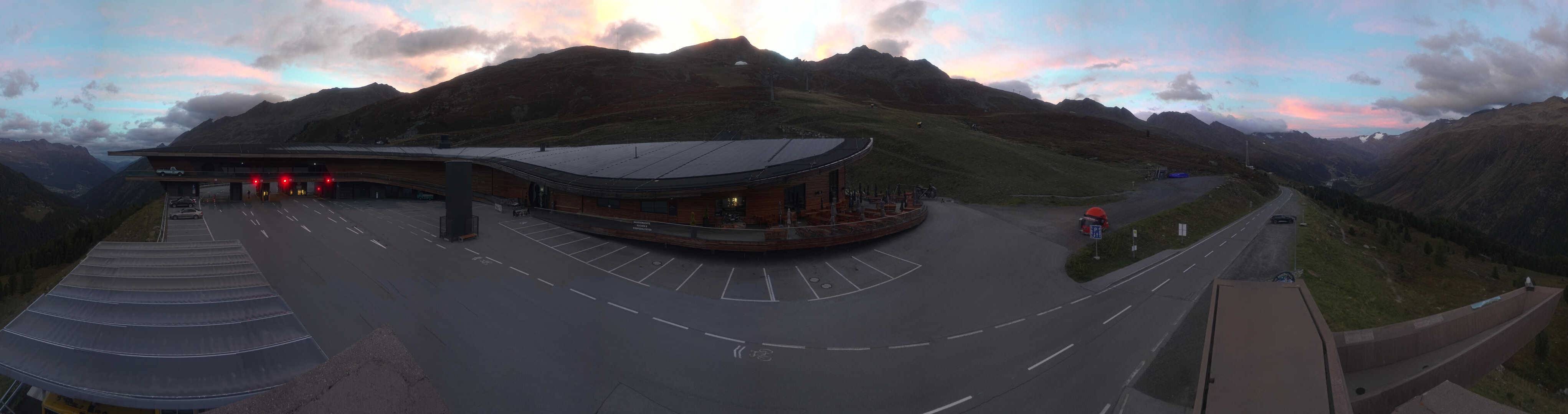 Archived image Webcam Timmelsjoch - Top Mountain Crosspoint