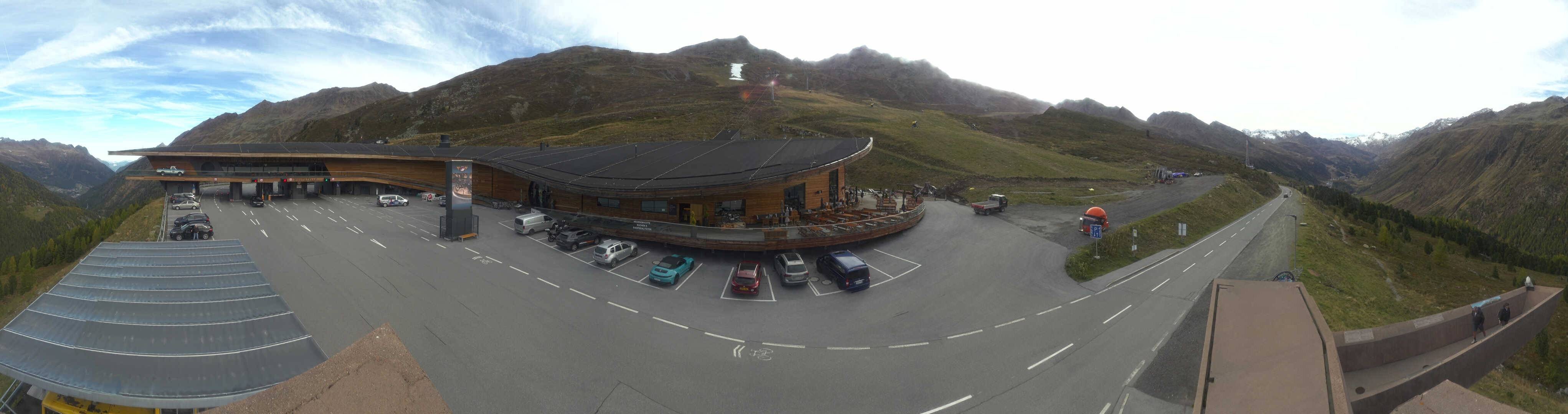 Archiv Foto Webcam Timmelsjoch: Mautstation Top Mountain Crosspoint