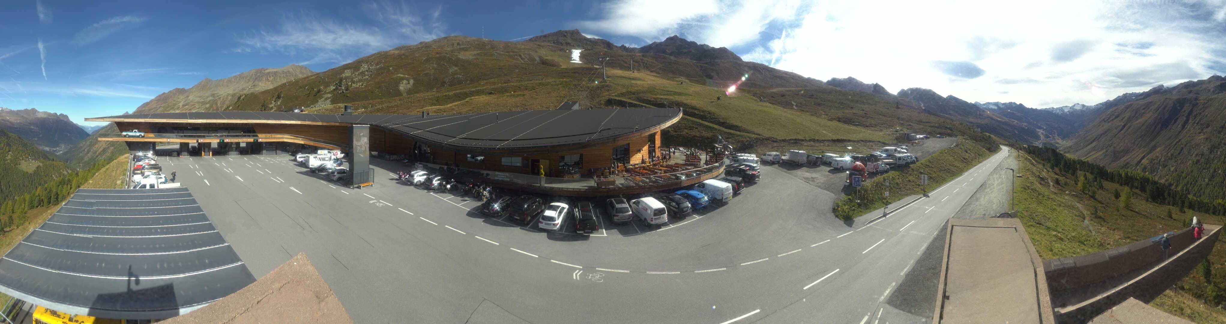 Archiv Foto Webcam Timmelsjoch: Mautstation Top Mountain Crosspoint
