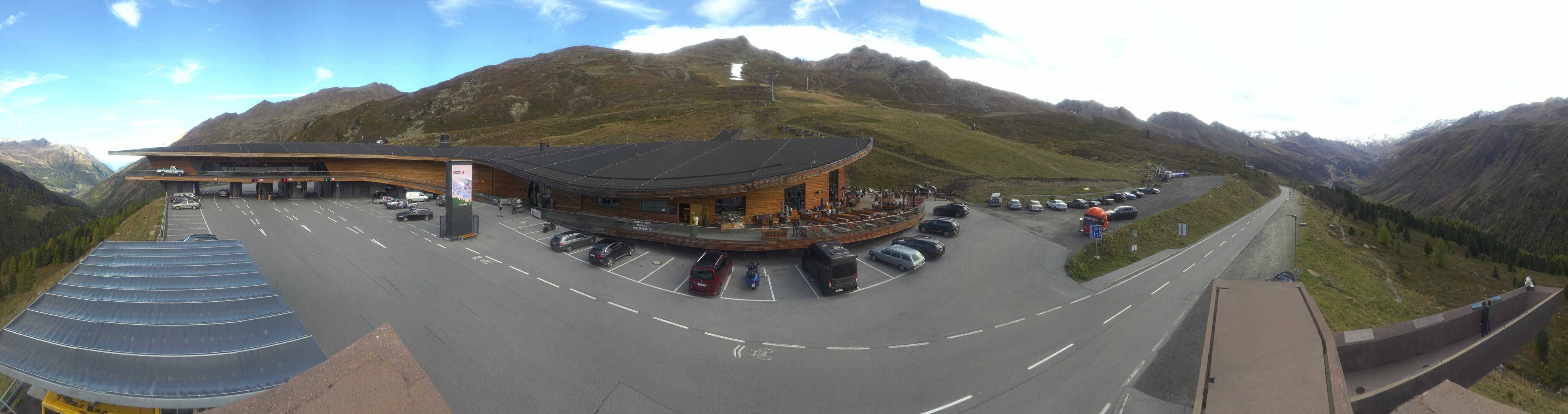 Archiv Foto Webcam Timmelsjoch: Mautstation Top Mountain Crosspoint