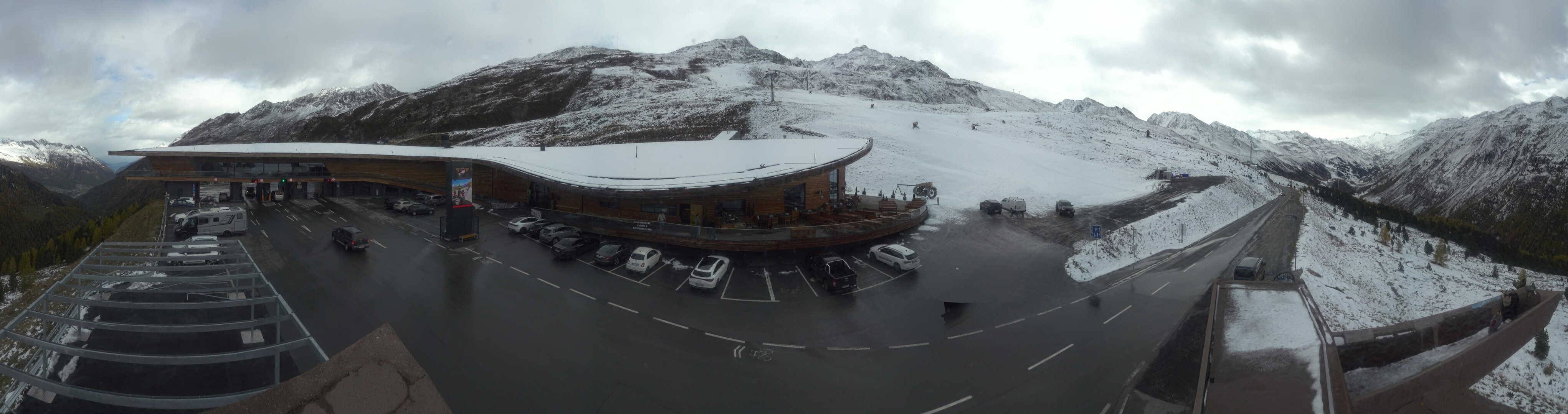 Archiv Foto Webcam Timmelsjoch: Mautstation Top Mountain Crosspoint