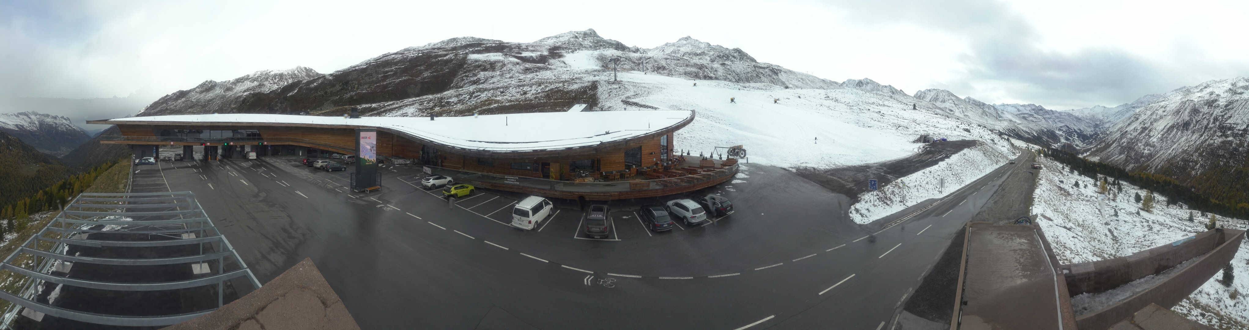 Archiv Foto Webcam Timmelsjoch: Mautstation Top Mountain Crosspoint