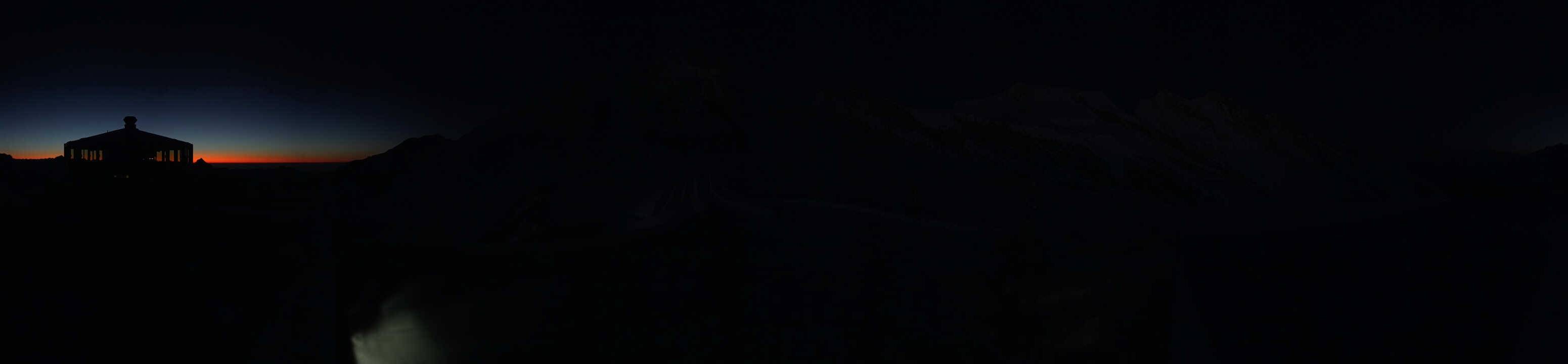 Archived image Webcam View Mountain Restaurant Mittelallalin