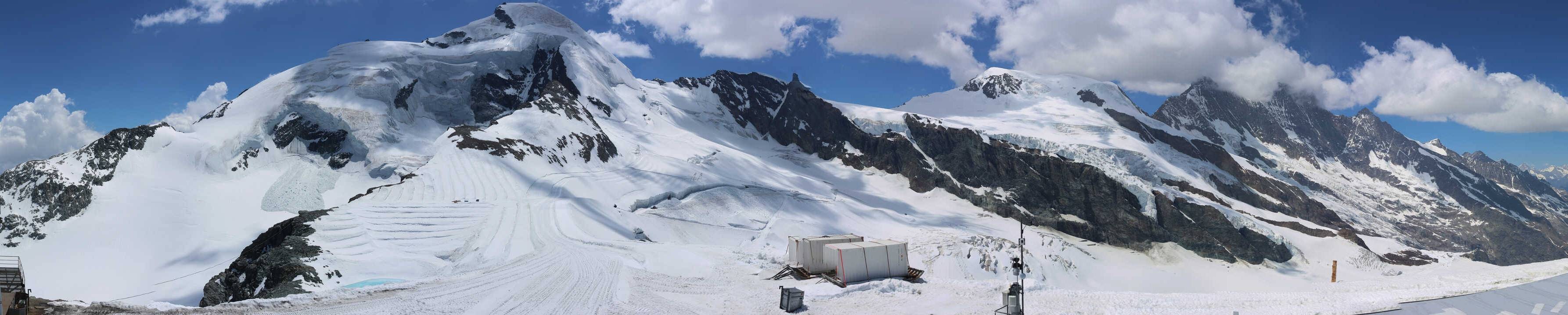 Archived image Webcam View Mountain Restaurant Mittelallalin