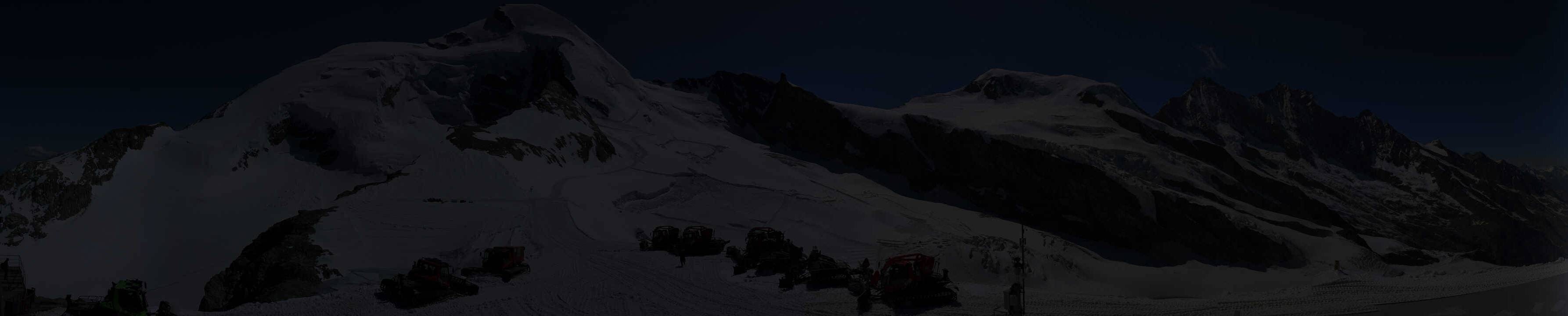 Archived image Webcam View Mountain Restaurant Mittelallalin