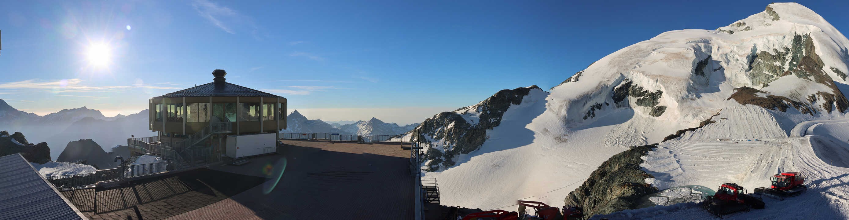 Archiv Foto Webcam Mountain Restaurant Mittelallalin