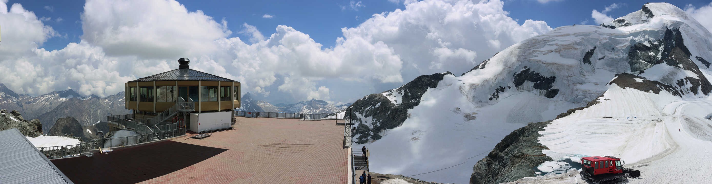Archiv Foto Webcam Mountain Restaurant Mittelallalin