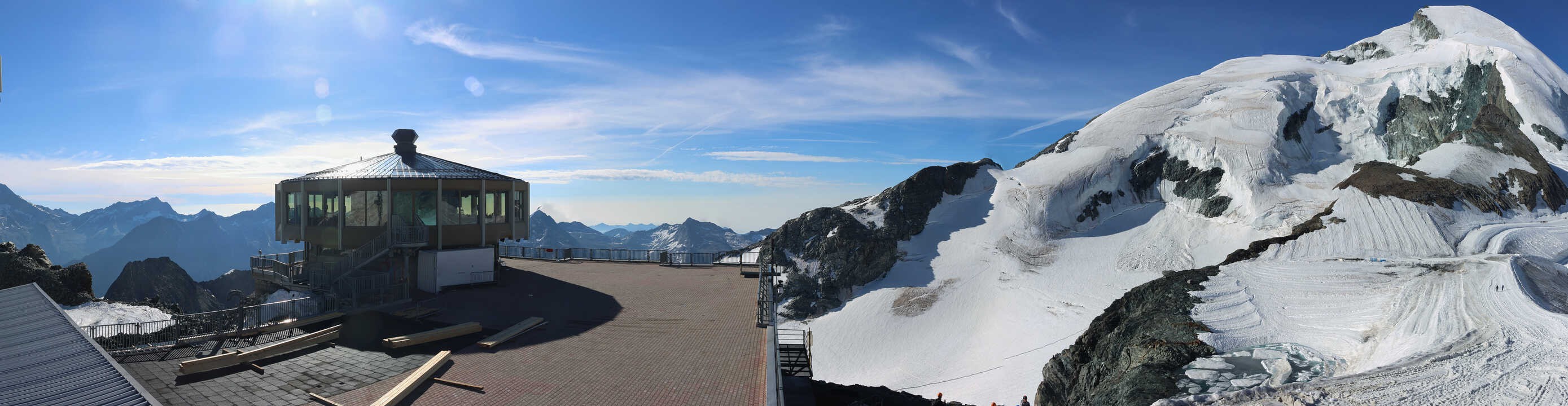 Archiv Foto Webcam Mountain Restaurant Mittelallalin