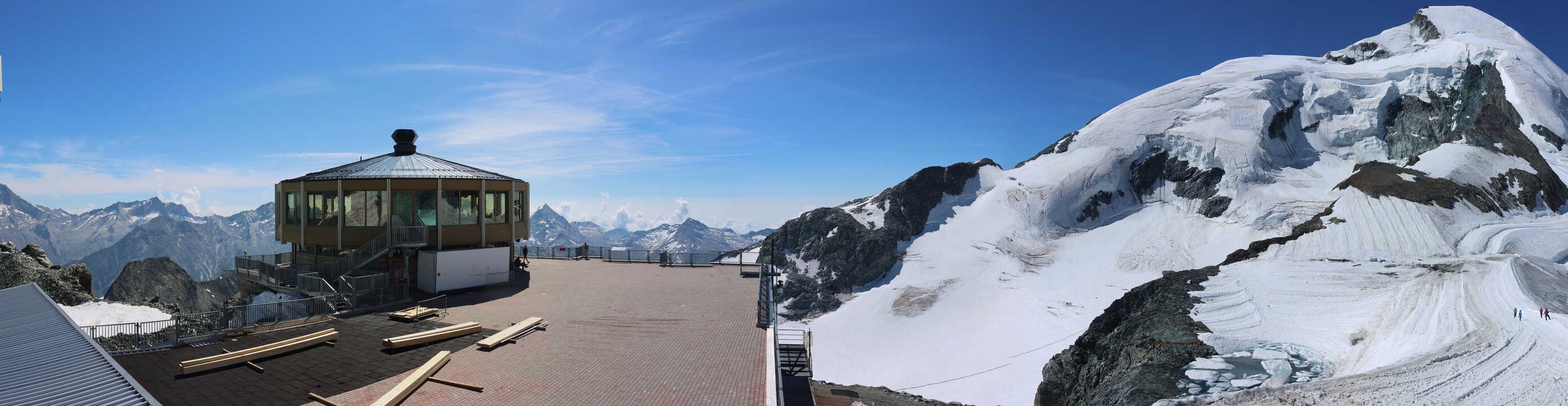 Archiv Foto Webcam Mountain Restaurant Mittelallalin