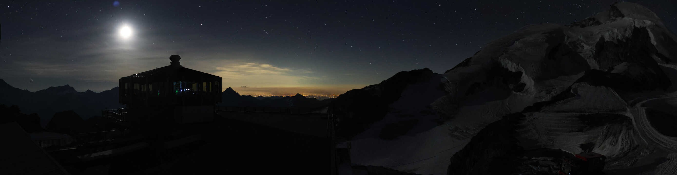 Archiv Foto Webcam Mountain Restaurant Mittelallalin