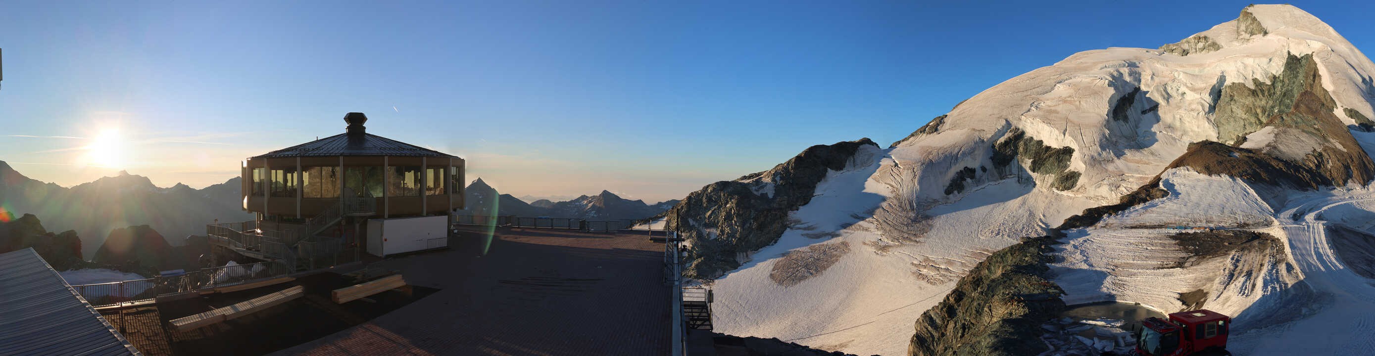 Archiv Foto Webcam Mountain Restaurant Mittelallalin