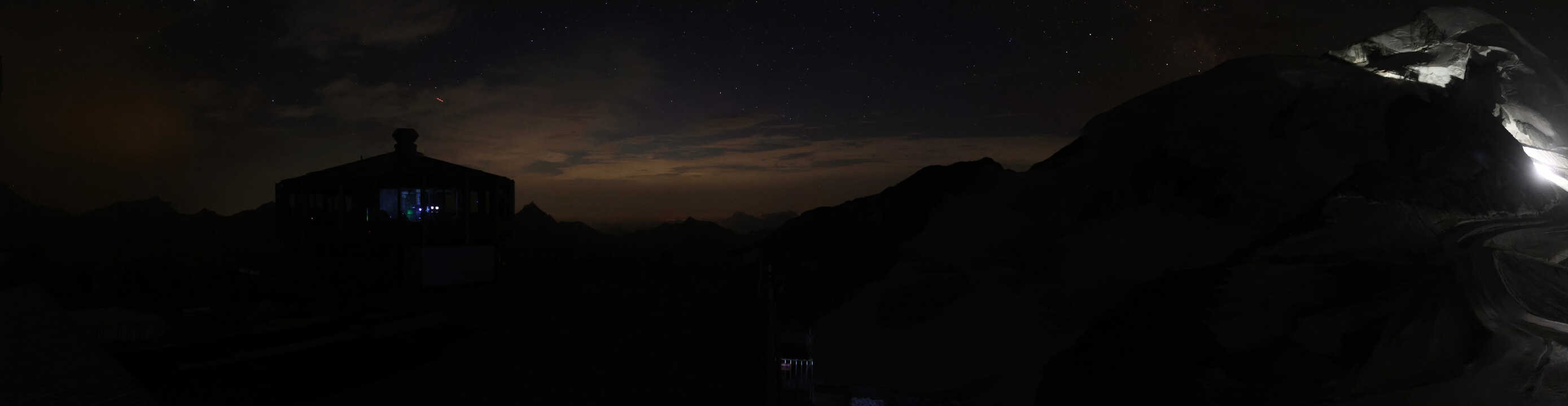 Archiv Foto Webcam Mountain Restaurant Mittelallalin