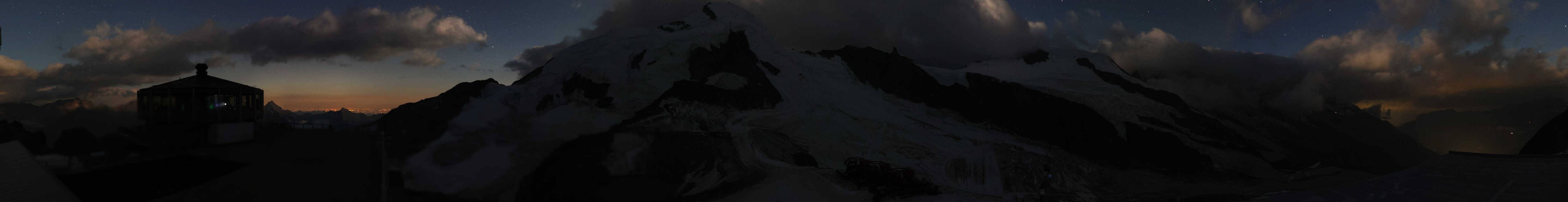 Archived image Webcam View Mountain Restaurant Mittelallalin