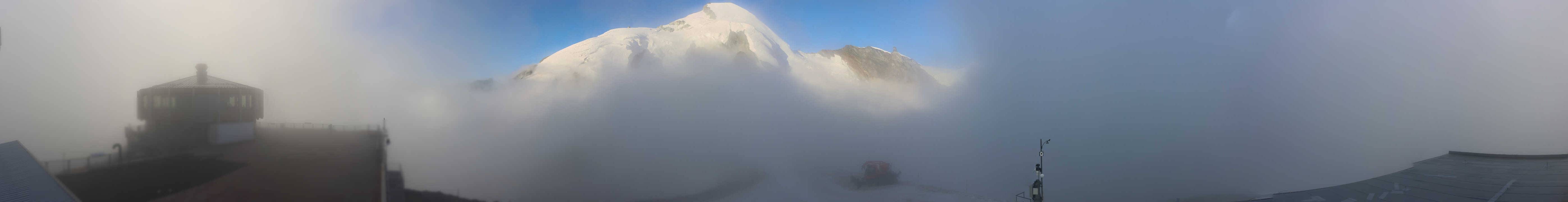 Archived image Webcam View Mountain Restaurant Mittelallalin