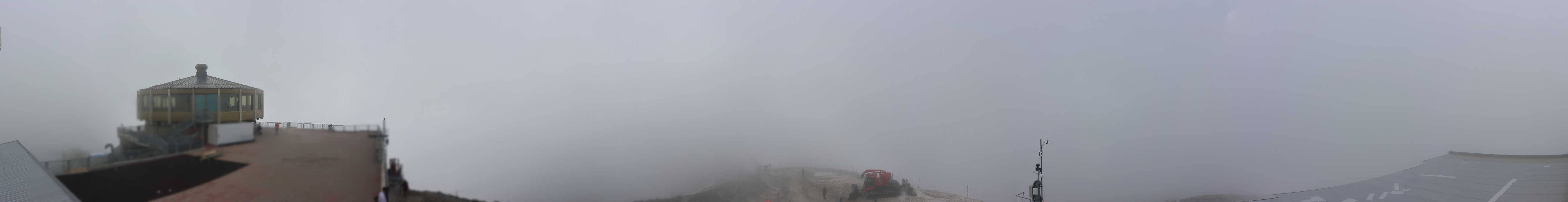 Archived image Webcam View Mountain Restaurant Mittelallalin