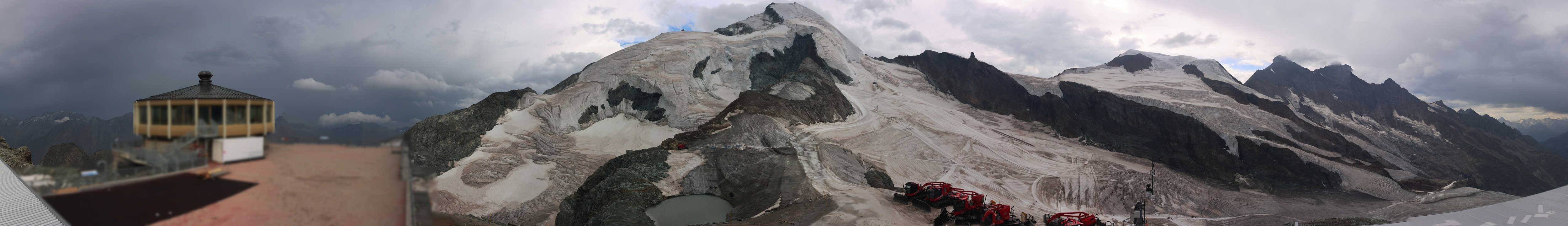 Archived image Webcam View Mountain Restaurant Mittelallalin