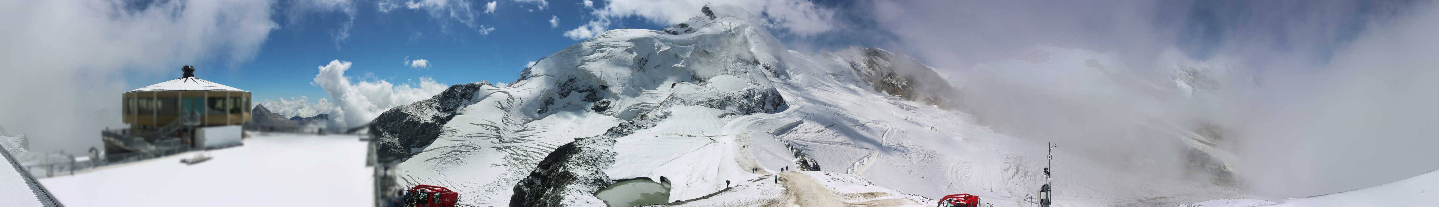 Archived image Webcam View Mountain Restaurant Mittelallalin
