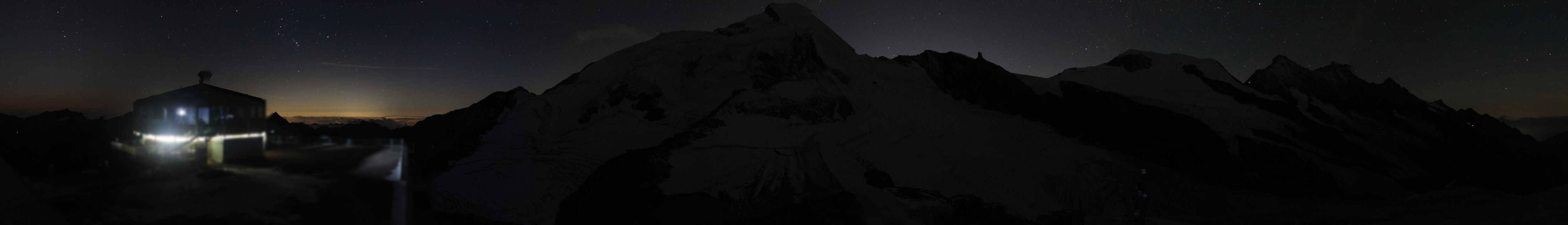 Archived image Webcam View Mountain Restaurant Mittelallalin