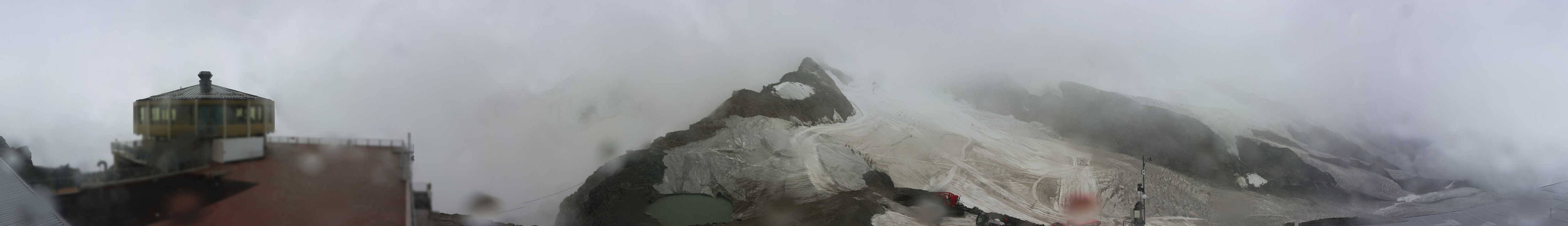 Archived image Webcam View Mountain Restaurant Mittelallalin