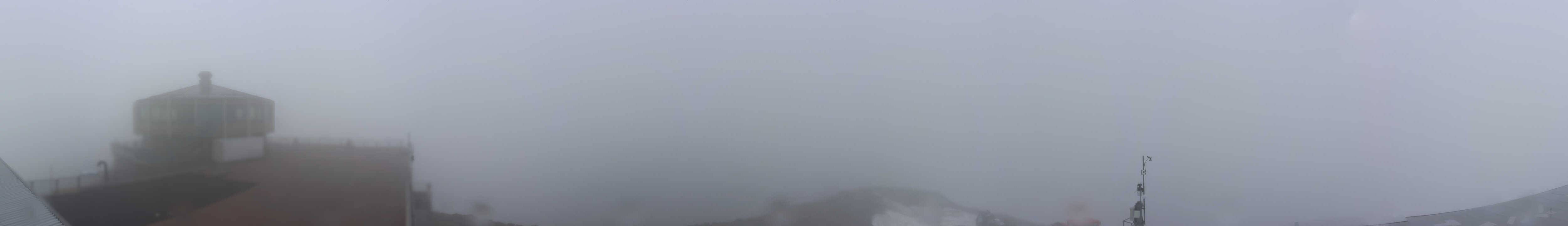 Archived image Webcam View Mountain Restaurant Mittelallalin