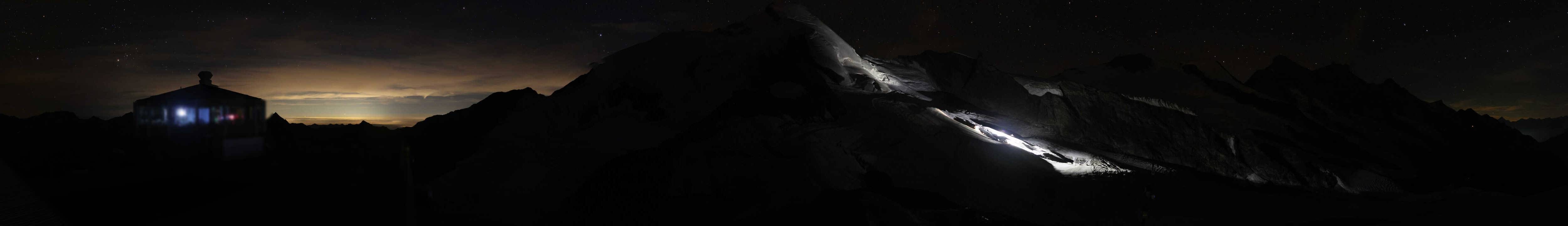 Archived image Webcam View Mountain Restaurant Mittelallalin