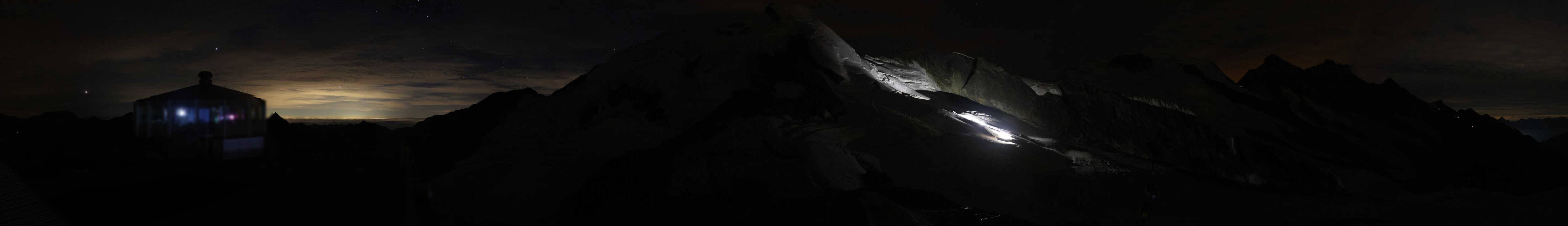 Archived image Webcam View Mountain Restaurant Mittelallalin