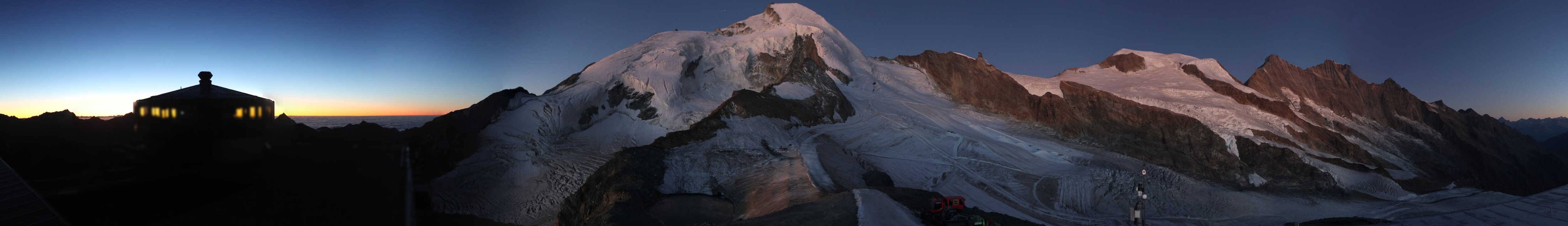 Archiv Foto Webcam Mountain Restaurant Mittelallalin