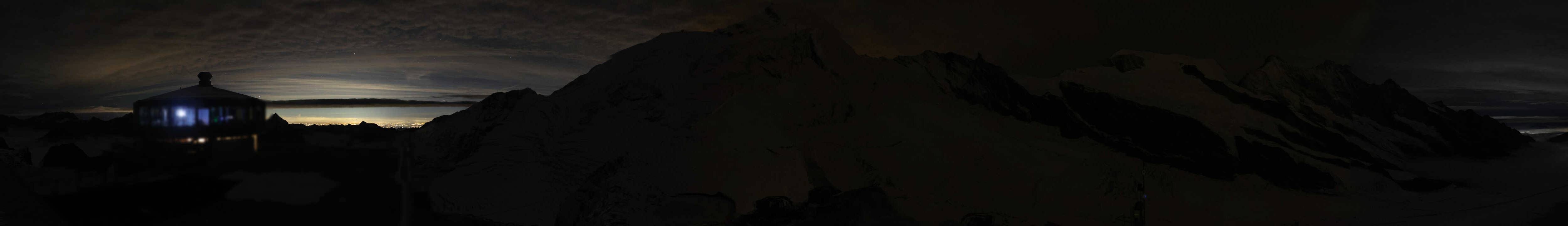 Archived image Webcam View Mountain Restaurant Mittelallalin