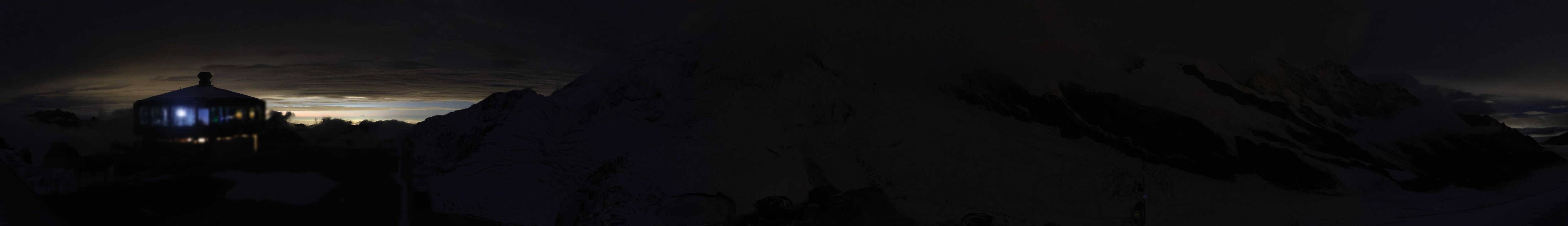 Archived image Webcam View Mountain Restaurant Mittelallalin
