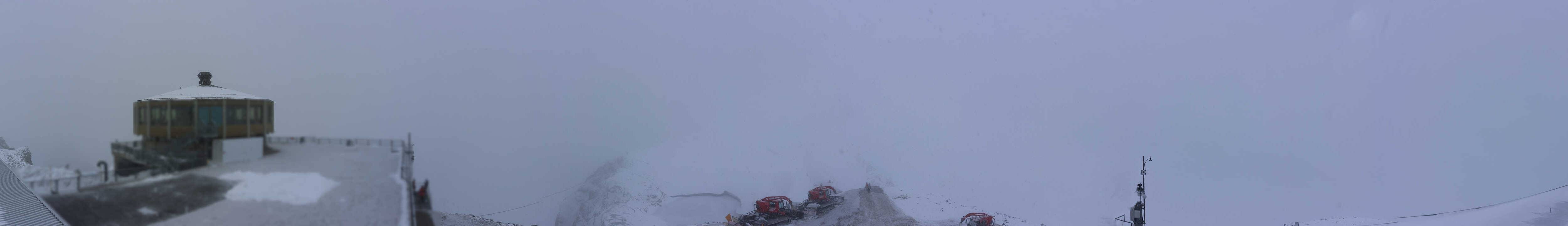 Archived image Webcam View Mountain Restaurant Mittelallalin
