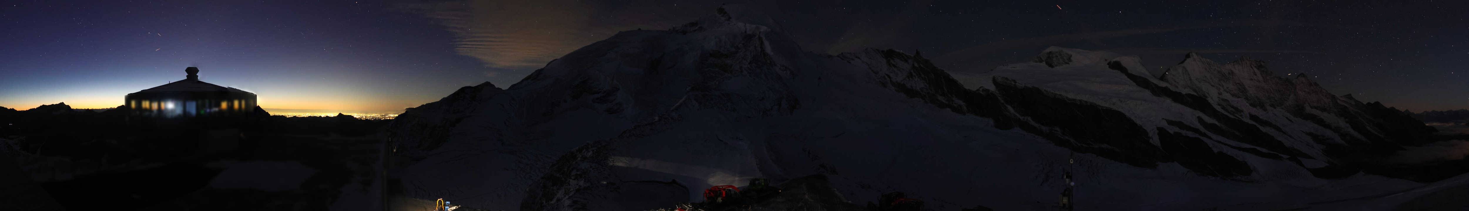 Archived image Webcam View Mountain Restaurant Mittelallalin