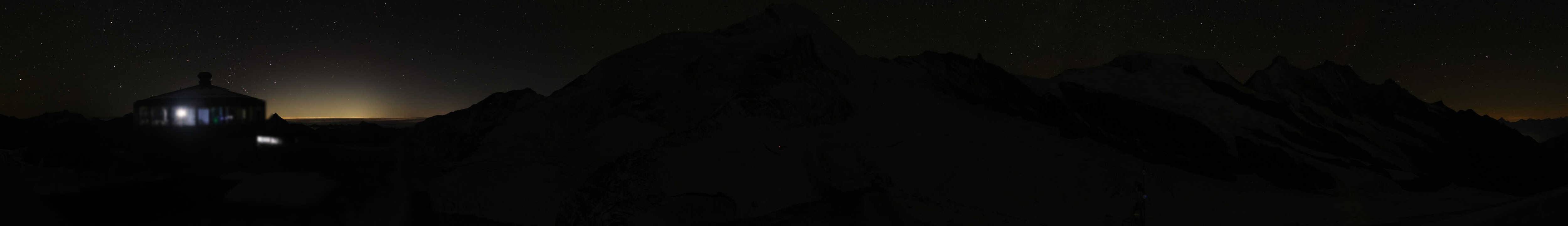Archived image Webcam View Mountain Restaurant Mittelallalin