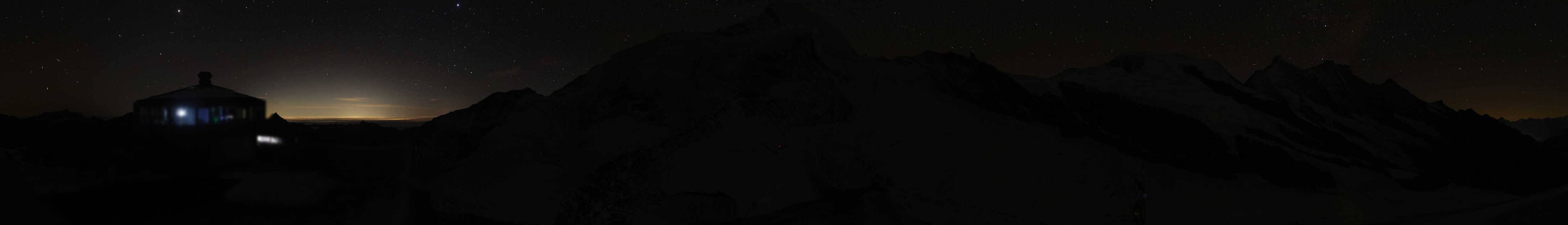 Archived image Webcam View Mountain Restaurant Mittelallalin