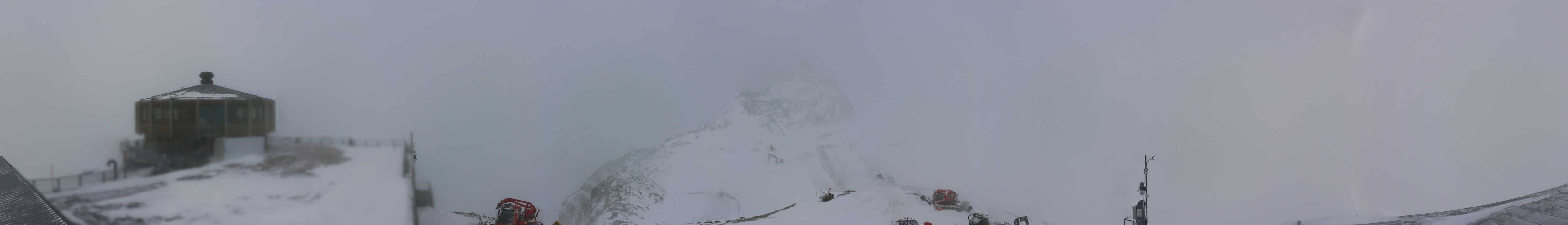 Archived image Webcam View Mountain Restaurant Mittelallalin