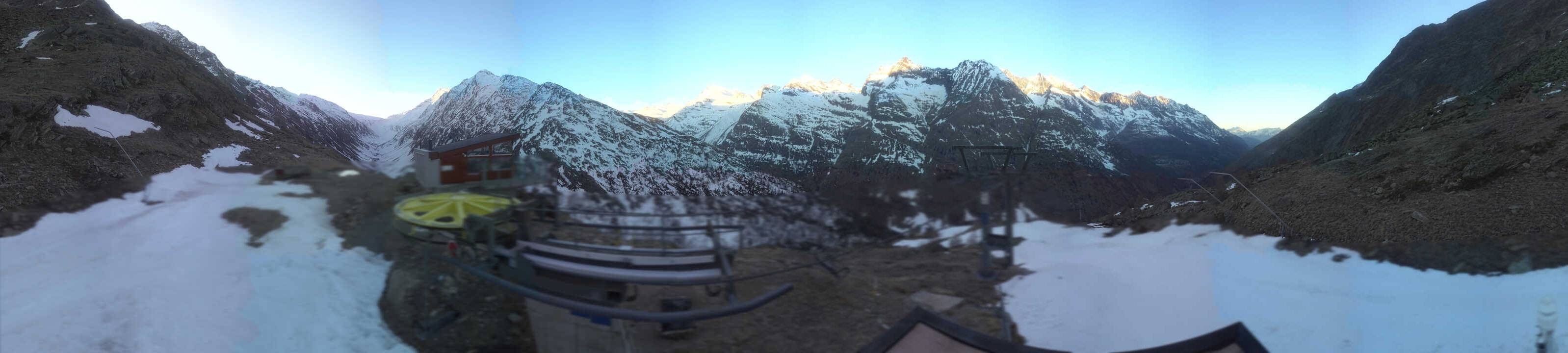 Archived image Webcam Top Station Heidbodme