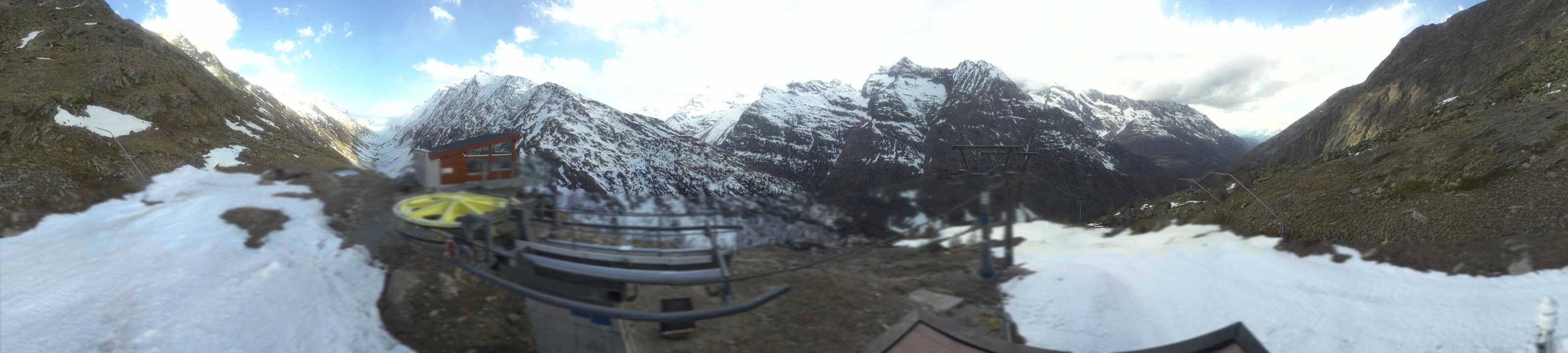 Archived image Webcam Top Station Heidbodme