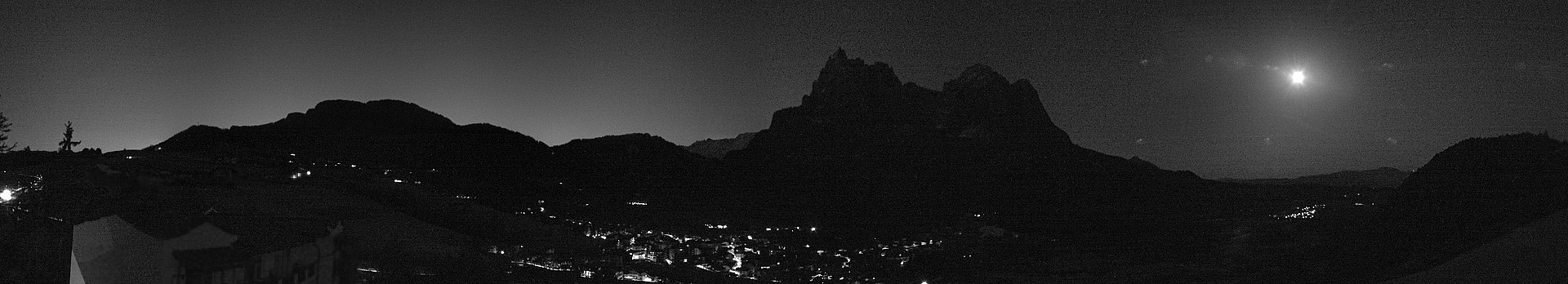 Archived image Webcam Municipality Seis am Schlern