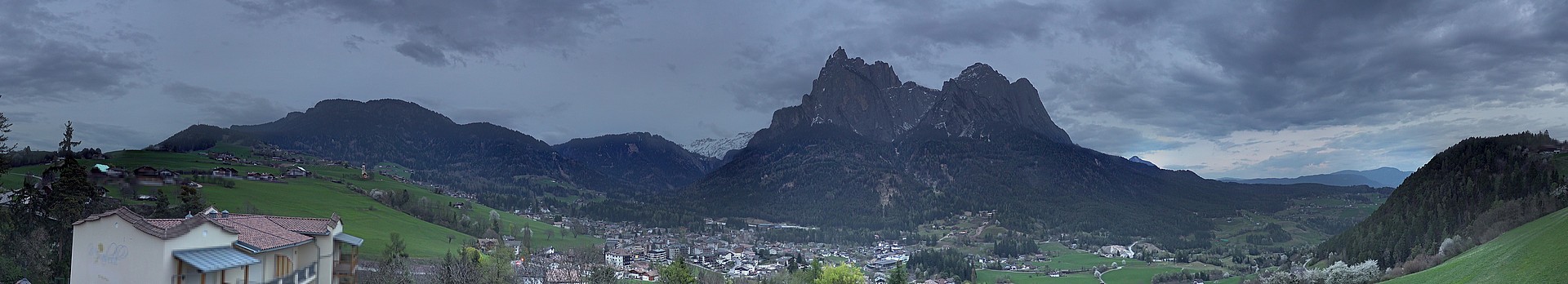 Archived image Webcam Municipality Seis am Schlern