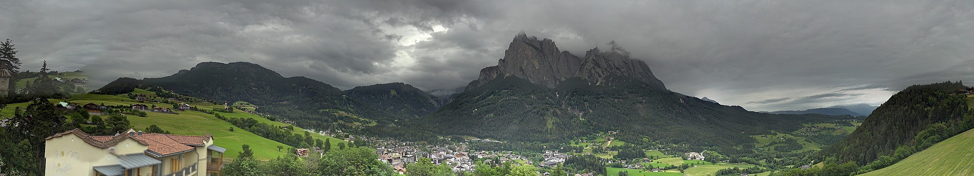 Archived image Webcam Municipality Seis am Schlern