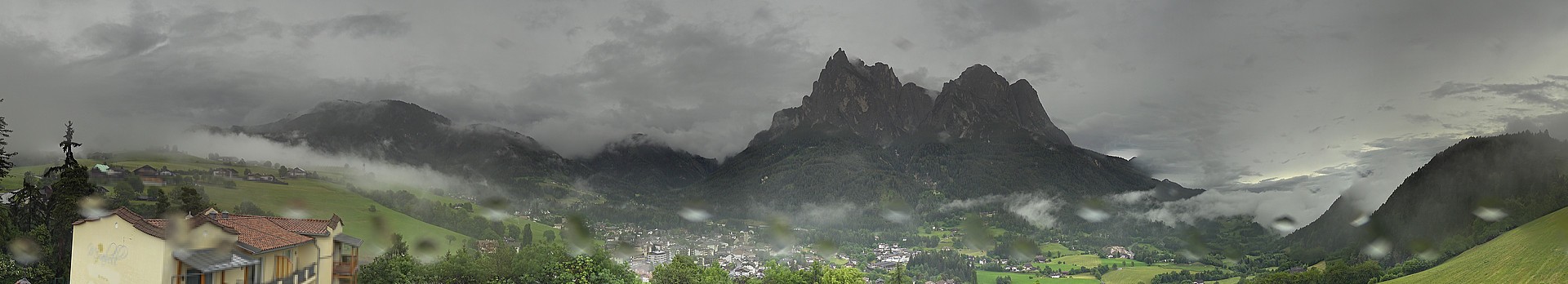 Archived image Webcam Municipality Seis am Schlern