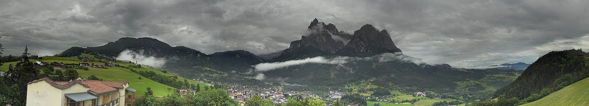 Archived image Webcam Municipality Seis am Schlern