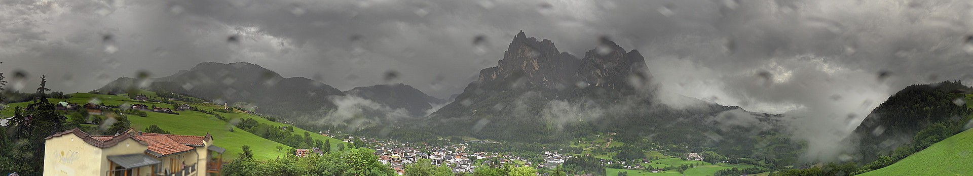 Archived image Webcam Municipality Seis am Schlern