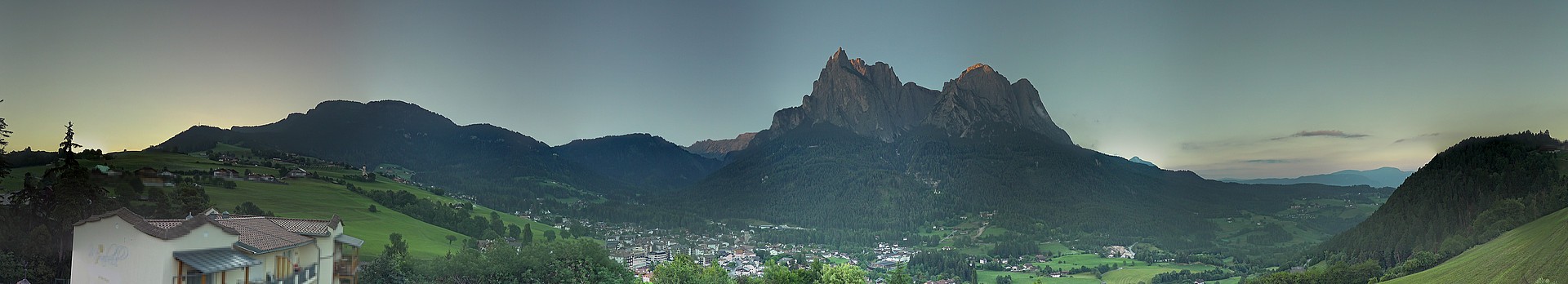 Archived image Webcam Municipality Seis am Schlern