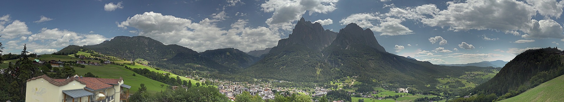 Archived image Webcam Municipality Seis am Schlern