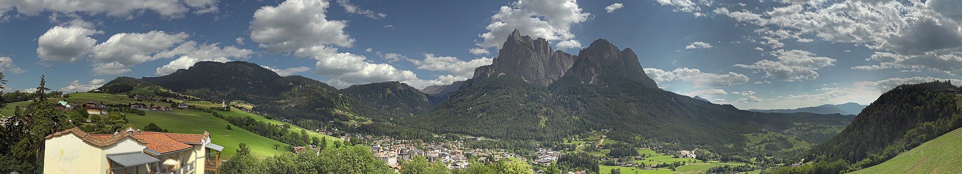 Archived image Webcam Municipality Seis am Schlern