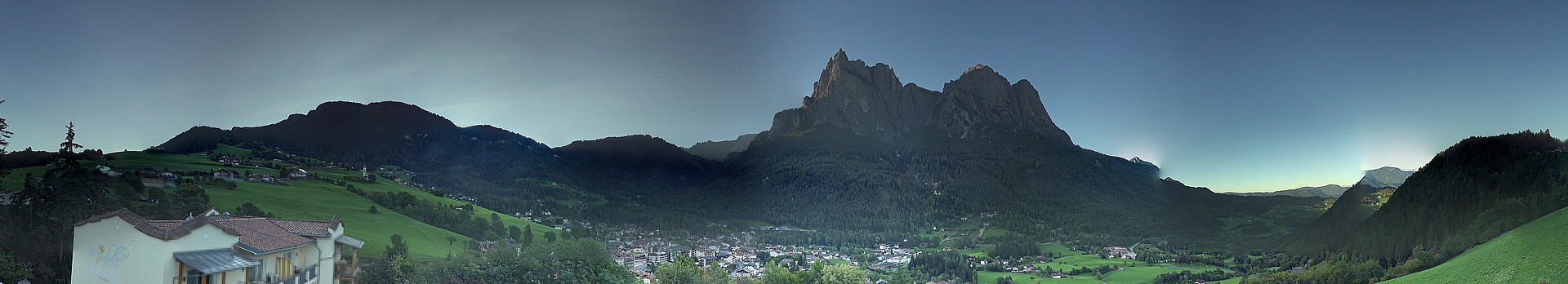 Archived image Webcam Municipality Seis am Schlern