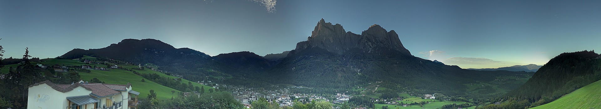 Archived image Webcam Municipality Seis am Schlern